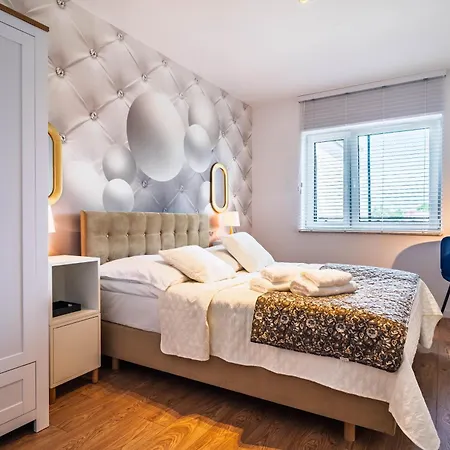 New York Z Antresola W West Morze Apartamentow 公寓 莱鲍